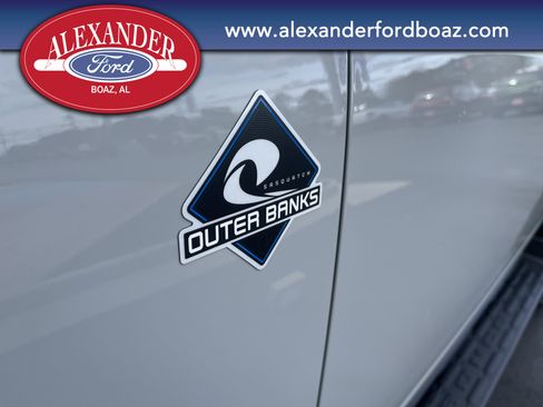New 2026 Ford Bronco Outer Banks w/ Sasquatch Package image 7