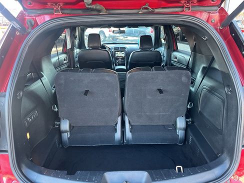 Used 2018 Ford Explorer Sport image 8