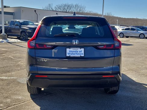 Used 2024 Honda CR-V LX image 6