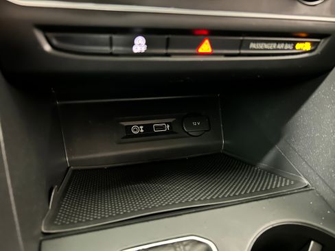 Used 2019 Volkswagen Atlas SE w/ Panoramic Sunroof Package AWD/4WD image 11