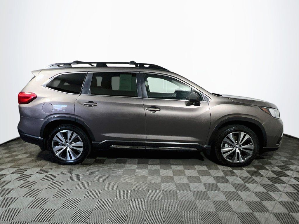 Used 2022 Subaru Ascent Limited w/ Technology Package AWD/4WD image 8