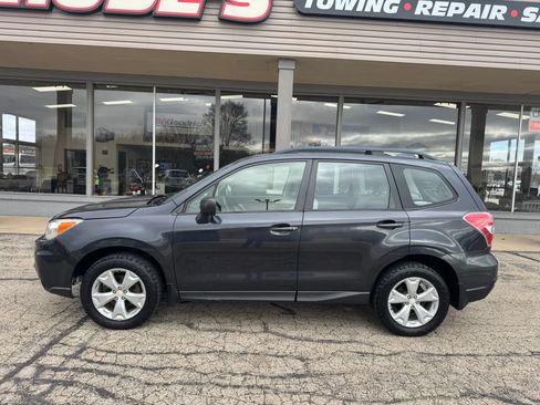 Used 2016 Subaru Forester 2.5i w/ Protection Package #1 AWD/4WD image 2