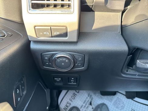 Used 2016 Ford F150 Lariat AWD/4WD image 18