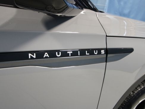 New 2026 Lincoln Nautilus Premier w/ Jet Appearance Package image 39