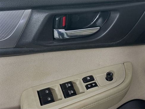 Used 2019 Subaru Outback 2.5i Premium image 21