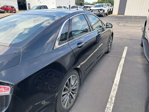Used 2020 Lincoln MKZ FWD image 7