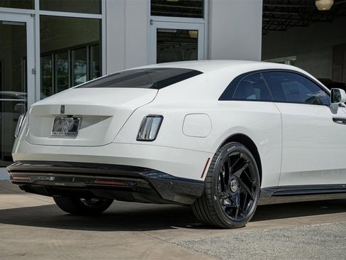 New 2025 Rolls-Royce Spectre Black Badge image 9