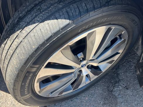 Used 2019 Subaru Ascent Limited AWD/4WD image 25