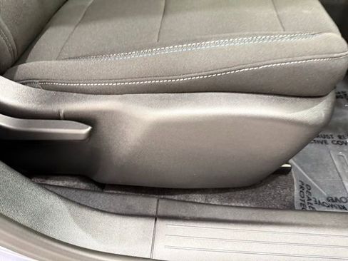 New 2026 Chevrolet Equinox EV LT image 19