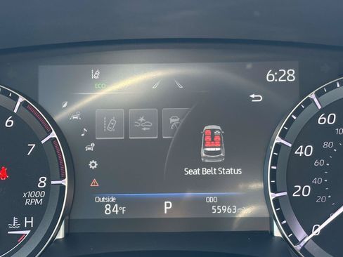 Used 2023 Toyota Highlander XLE FWD image 16