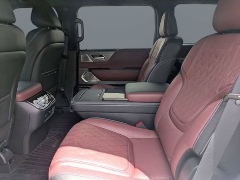 Used 2025 INFINITI QX80 Autograph w/ Autograph Exterior Package AWD/4WD image 14