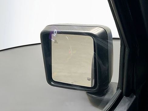 Used 2020 Jeep Wrangler Unlimited Sport image 31