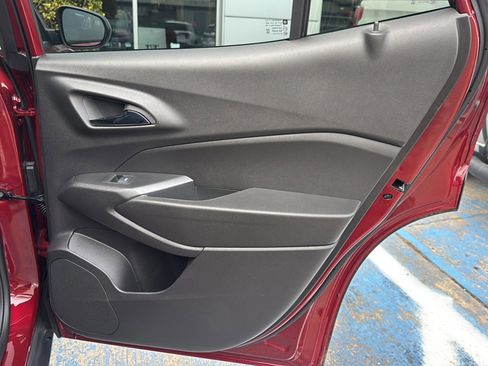 Used 2025 Chevrolet Trax RS w/ Driver Confidence Package image 19