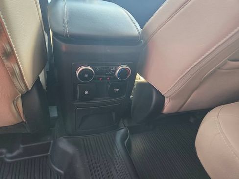 Used 2024 Ford Explorer Limited w/ Equipment Group 301A AWD/4WD image 27