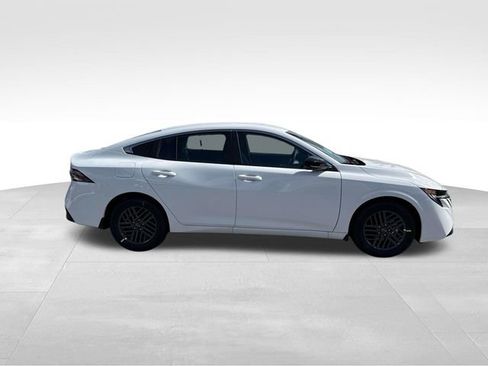 New 2026 Nissan Sentra SV w/ SV Convenience Package FWD image 9