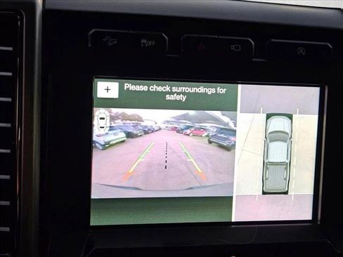 Used 2018 Ford F150 Platinum w/ Equipment Group 701A Luxury image 17