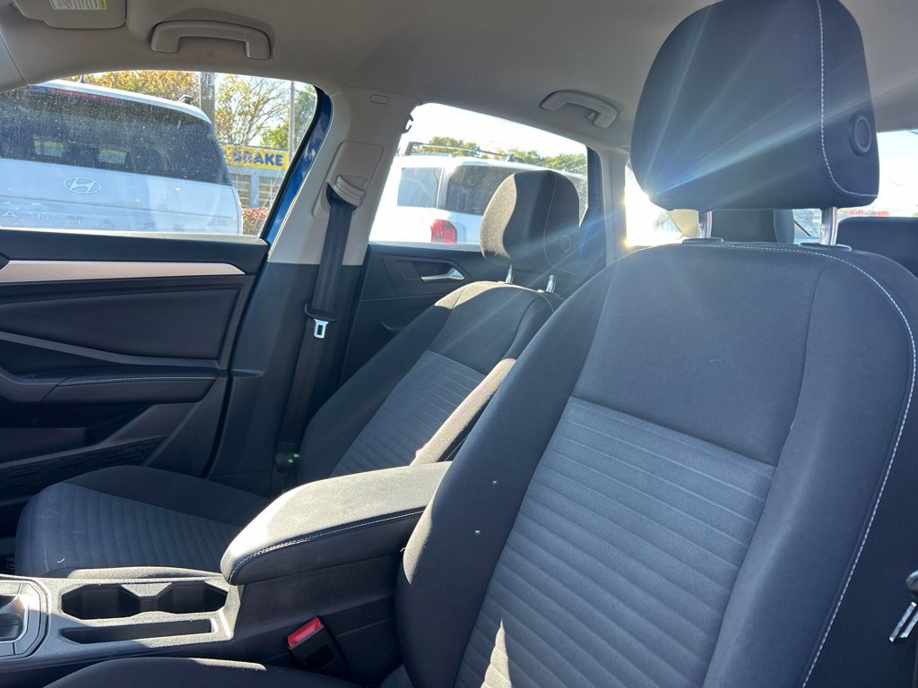 Used 2022 Volkswagen Jetta S FWD image 12