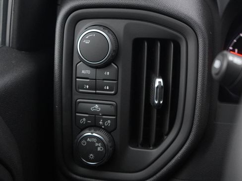 New 2026 Chevrolet Silverado 1500 Custom Trail Boss w/ LPO, Dark Essentials Package image 19