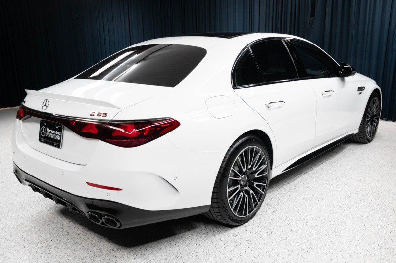New 2027 Mercedes-Benz E 53 AMG e 4MATIC Sedan image 5