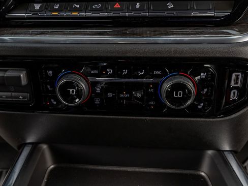 Used 2025 Chevrolet Silverado 3500 LTZ w/ LTZ Plus Package image 27