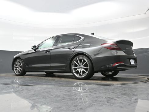 Certified 2023 Genesis G70 2.0T image 32