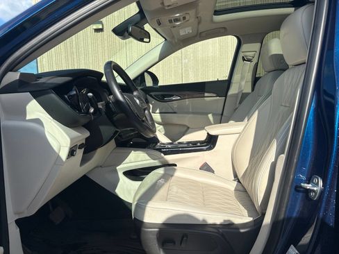 Used 2022 Buick Envision Avenir w/ Safety Package AWD/4WD image 11
