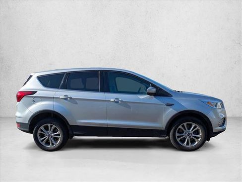 Used 2019 Ford Escape SE AWD/4WD image 4