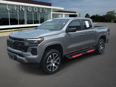 Used 2023 Chevrolet Colorado Z71 w/ Z71 Convenience Package 2