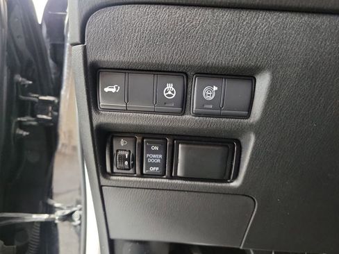 Used 2018 INFINITI QX80 2WD w/ Driver Assistance Package image 12