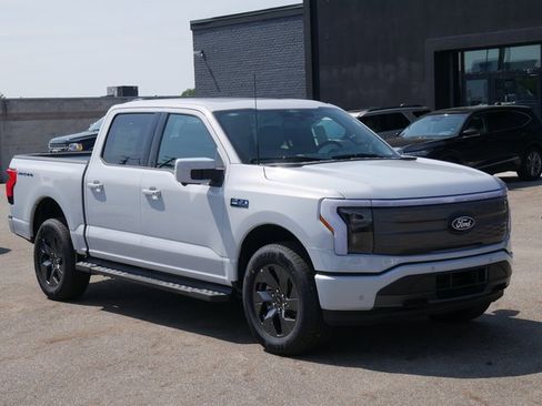 New 2025 Ford F150 Lightning Lariat image 8