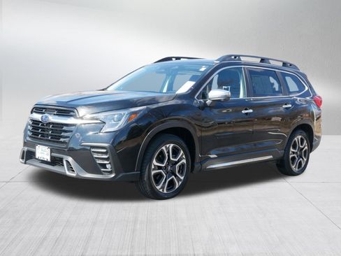 Certified 2023 Subaru Ascent Touring AWD/4WD image 3