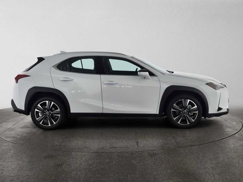 Certified 2026 Lexus UX 300h FWD image 2