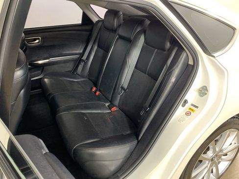 Used 2014 Toyota Avalon Limited w/ Technology Package image 31