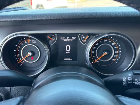 Used 2018 Jeep Wrangler Unlimited Sport S AWD/4WD image 14