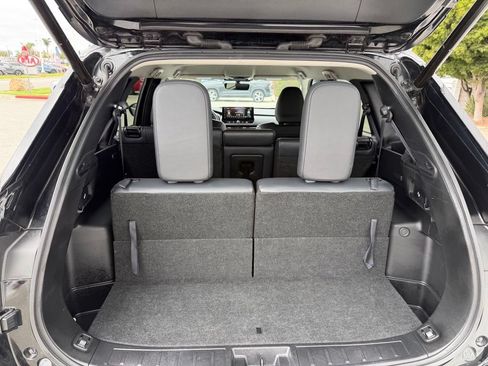 Used 2025 Mitsubishi Outlander SE FWD image 34