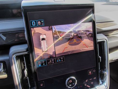 New 2026 GMC Yukon XL Elevation image 23