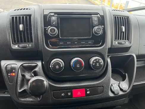 Used 2015 RAM ProMaster 2500 w/ Interior Convenience Group image 15