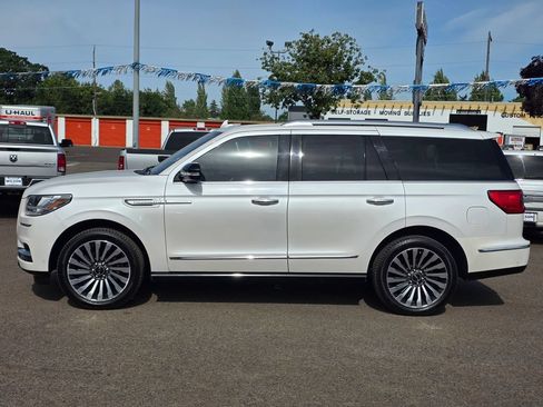 Used 2019 Lincoln Navigator Reserve AWD/4WD image 38