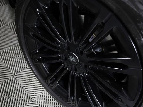 Used 2024 Land Rover Range Rover SE AWD/4WD image 47