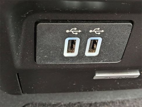 Used 2017 Ford F150 XLT w/ Equipment Group 302A Luxury image 27