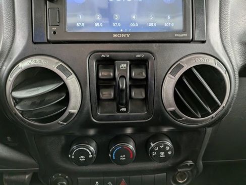 Used 2015 Jeep Wrangler Unlimited Sport w/ Quick Order Package 24S image 8