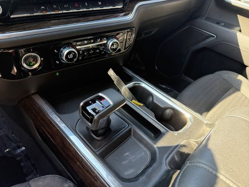 Used 2023 GMC Sierra 1500 Elevation image 13