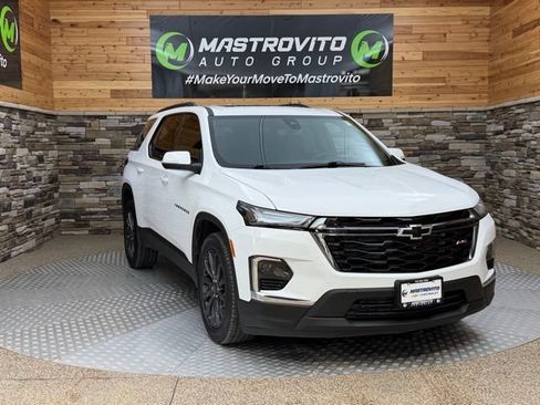 Used 2023 Chevrolet Traverse RS AWD/4WD image 2