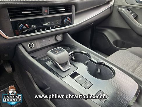 Used 2023 Nissan Rogue SV FWD image 21