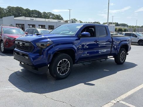 Used 2025 Toyota Tacoma TRD Sport RWD image 4
