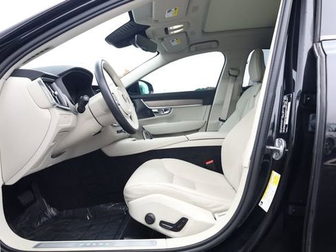Used 2023 Volvo S90 B6 Plus AWD/4WD image 13