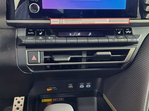 New 2026 Toyota Camry SE w/ Convenience Package AWD/4WD image 16