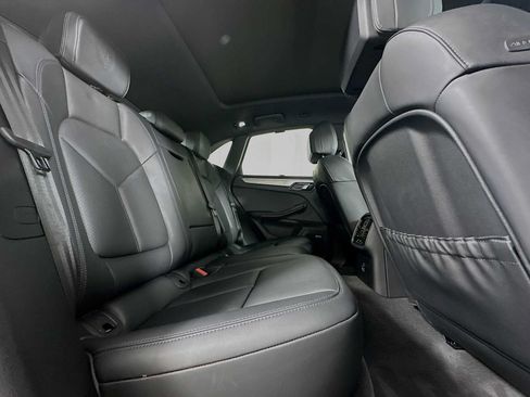 Certified 2026 Porsche Macan AWD/4WD image 28