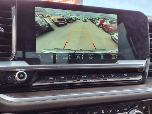 Used 2022 GMC Sierra 1500 SLT image 15