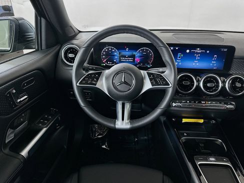 New 2026 Mercedes-Benz GLB 250 4MATIC image 22